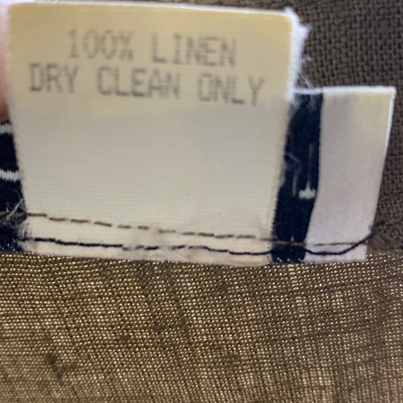 Robyn Meredith- Brown Button up Top size 16 - Picture 4 of 5